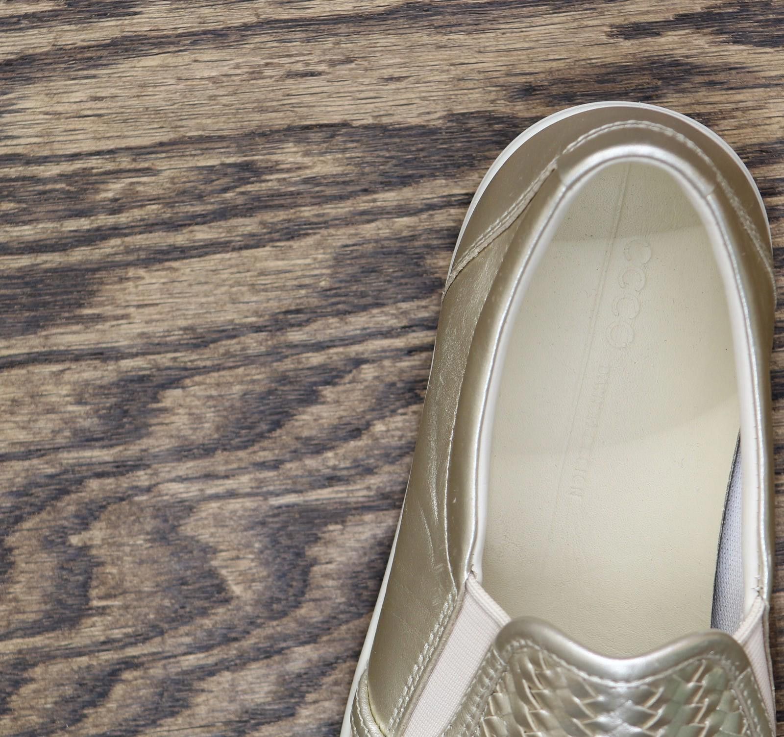 Ecco Ecco 7 Slip On 2.0 Sneaker White / Gold Eur 38 (us 7-7.5) Size US 7 / IT 37 - 6 Thumbnail