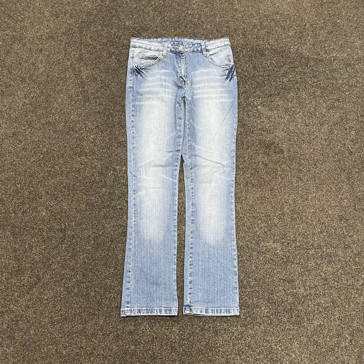Vintage Y2K Vintage FCUK Bootcut Jeans Faded Distressed Streetwear W Size 30" / US 8 / IT 44 - 1 Thumbnail