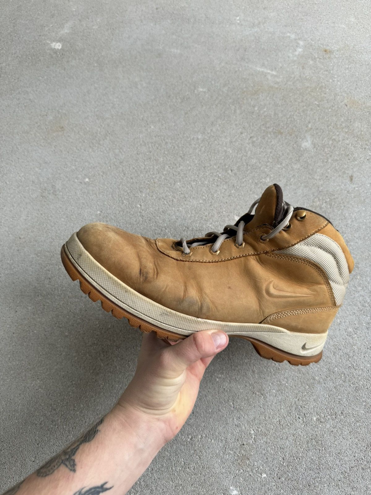 Nike acg boots size 12 sale
