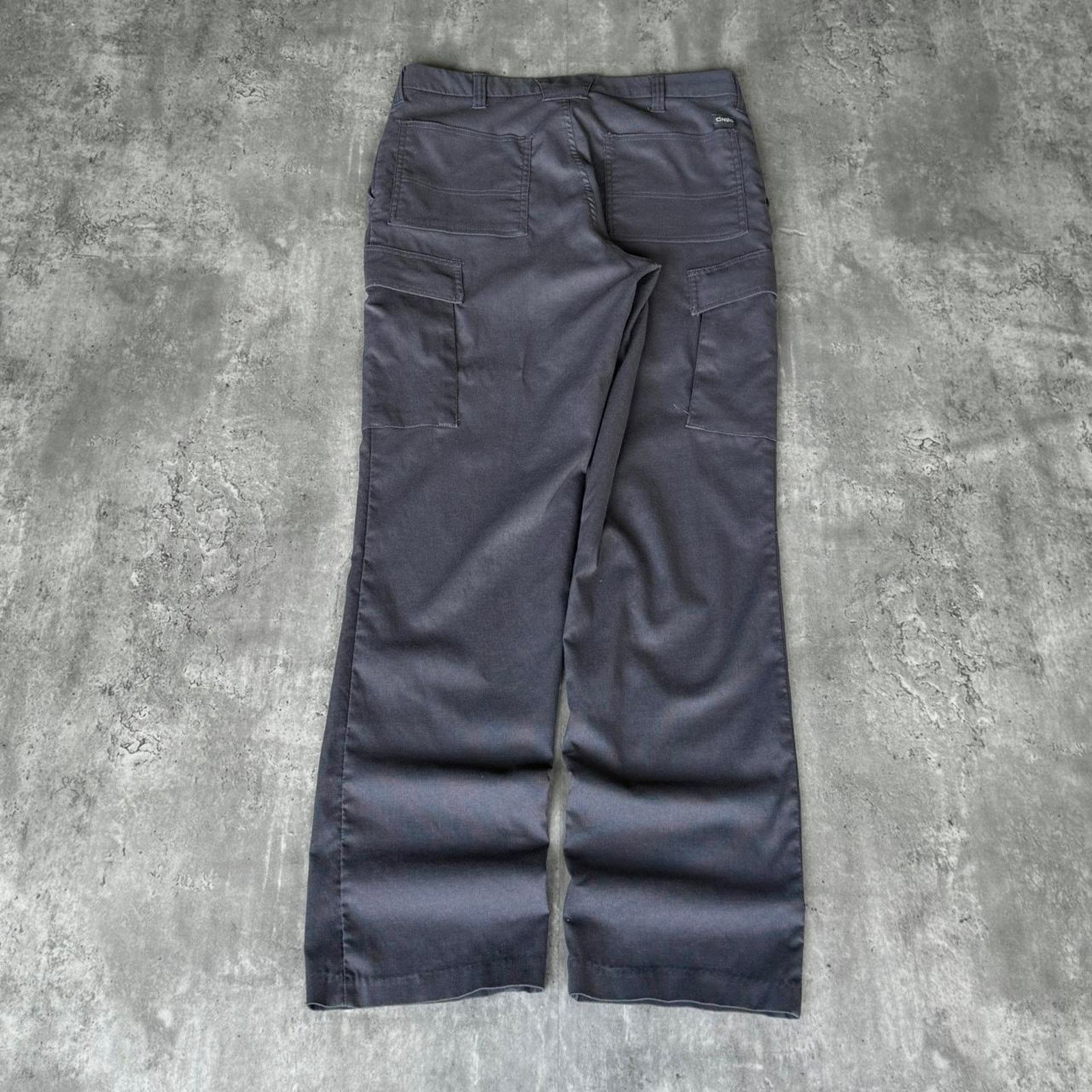 Cintas × Vintage Vintage Y2K Carhartt Style Grey Cargo Tech Workwear Pants Size US 33 - 2 Thumbnail