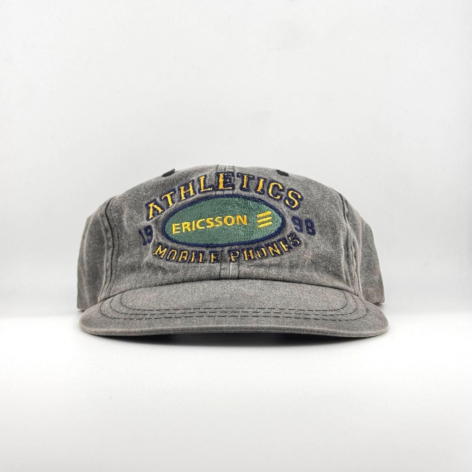 Vintage Vintage 1998 Ericsson Mobile Phones Cap Y2K Tech Promo Hat Size ONE SIZE - 1 Thumbnail