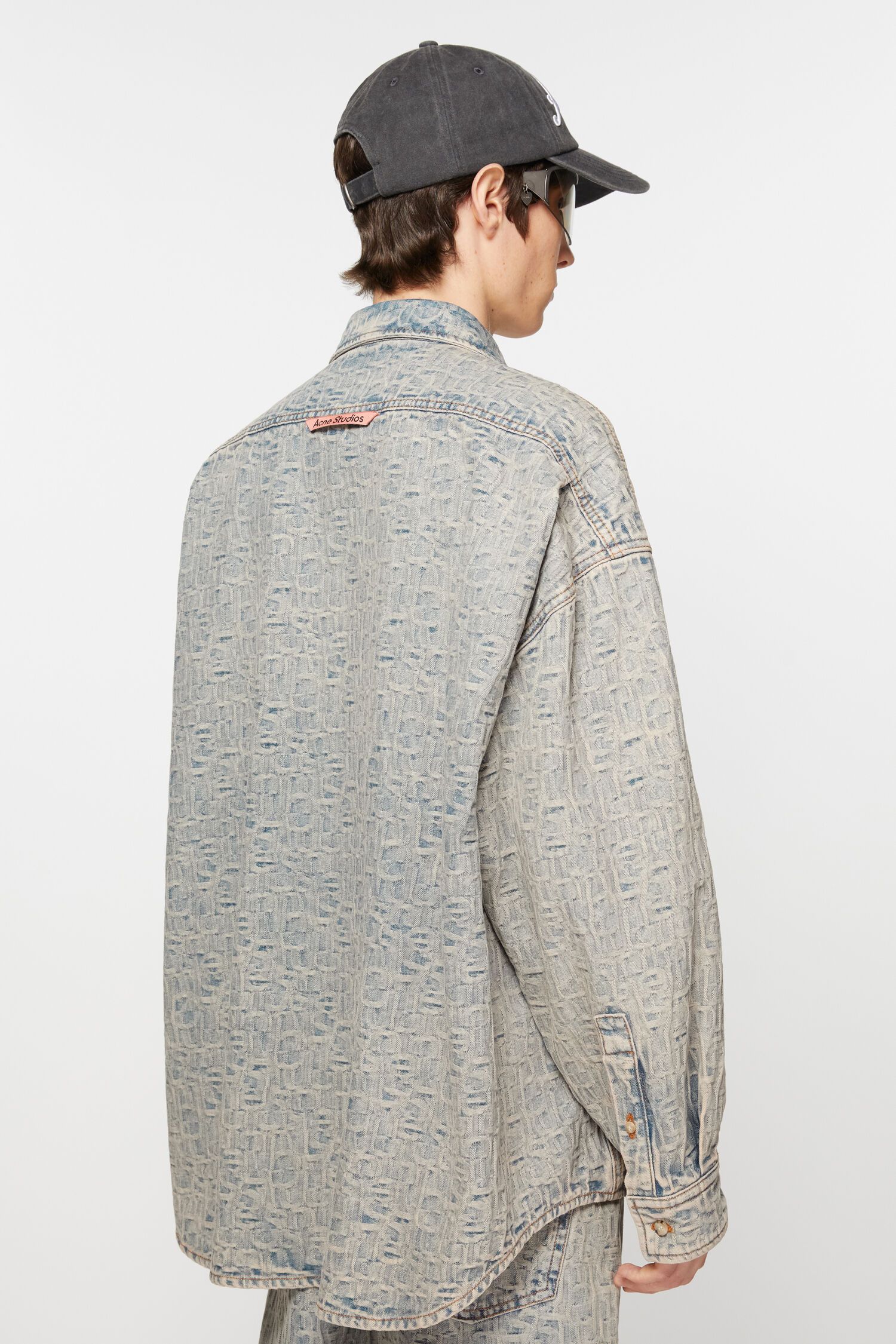 Acne Studios MONOGRAM DENIM SHIRT - RELAXED FIT Size US M / EU 48-50 / 2 - 9 Thumbnail