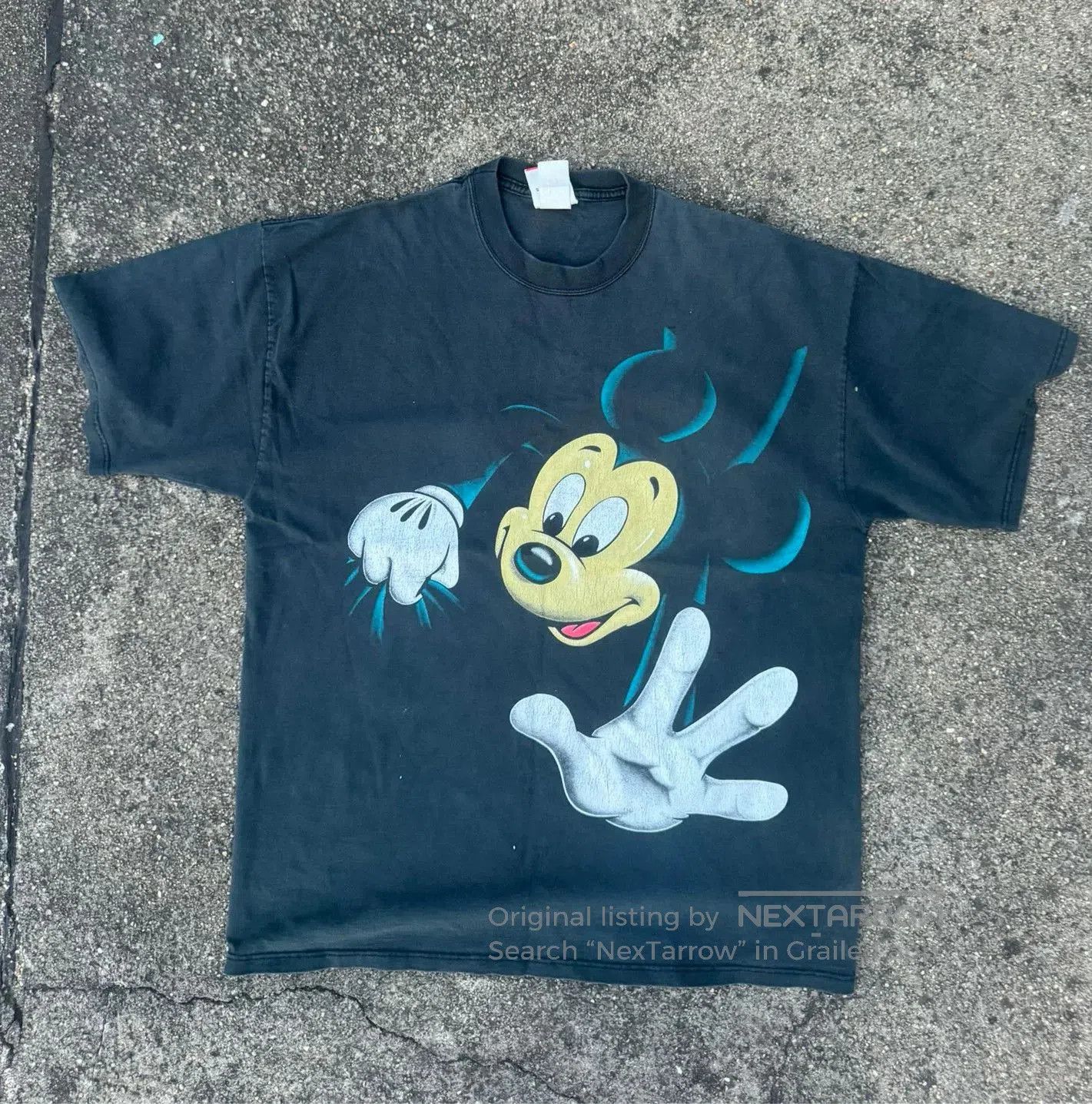 Vintage Vintage Flying Mickey Tee. Size US M / EU 48-50 / 2 - 1 Thumbnail