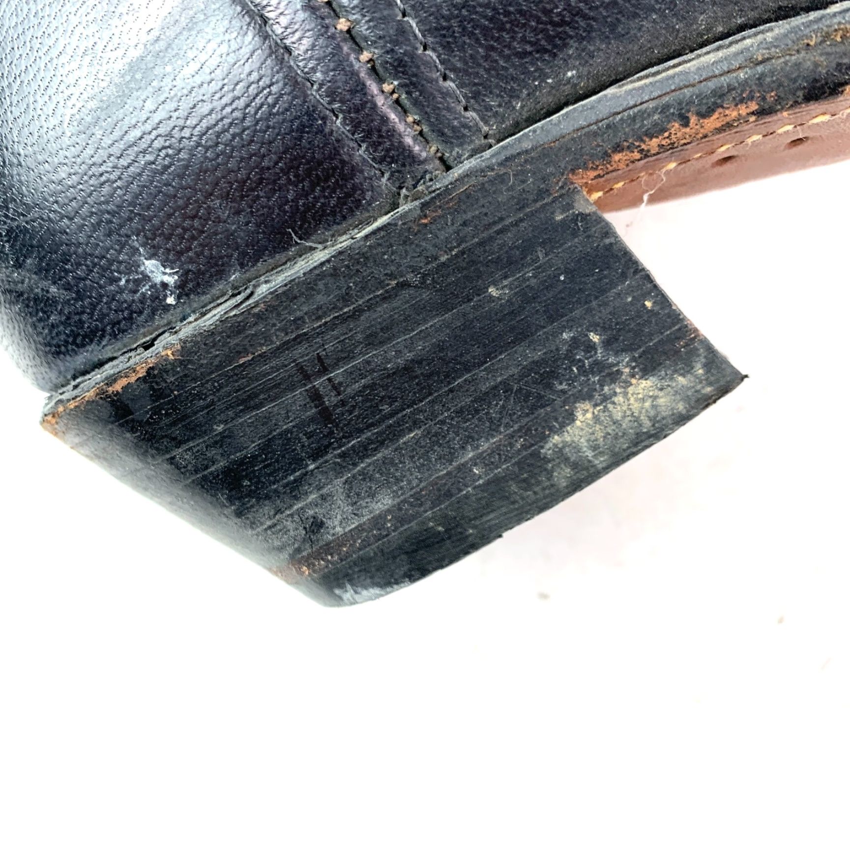 Vintage VINTAGE Laredo Boots Mens Western Cowboy 9.5 D Black Leather Embroidered 11" Back to Toe 14.2" Shaft 1.9" Heel 82288 Size US 10 / EU 43 - 6 Thumbnail