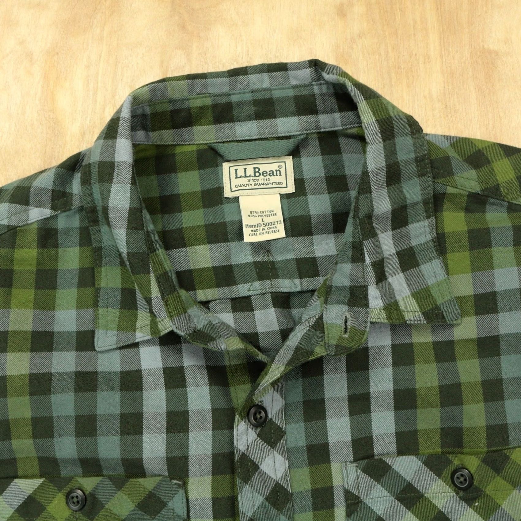 Vintage LL BEAN all mountain plaid twill shirt LARGE green plaid hiking outdoors Size US L / EU 52-54 / 3 - 4 Thumbnail