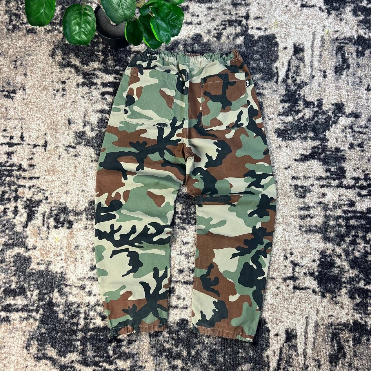 Stussy Stussy Mini Logo Vintage Camo Baggy Parachute Pants Size US 30 / EU 46 - 2 Thumbnail