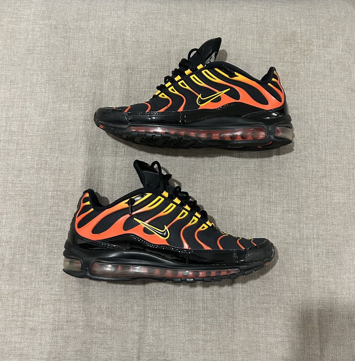 Nike ☀️NIKE AIR MAX 97 SHOCK ORANGE☀️ Size US 9.5 / EU 42-43 - 4 Thumbnail
