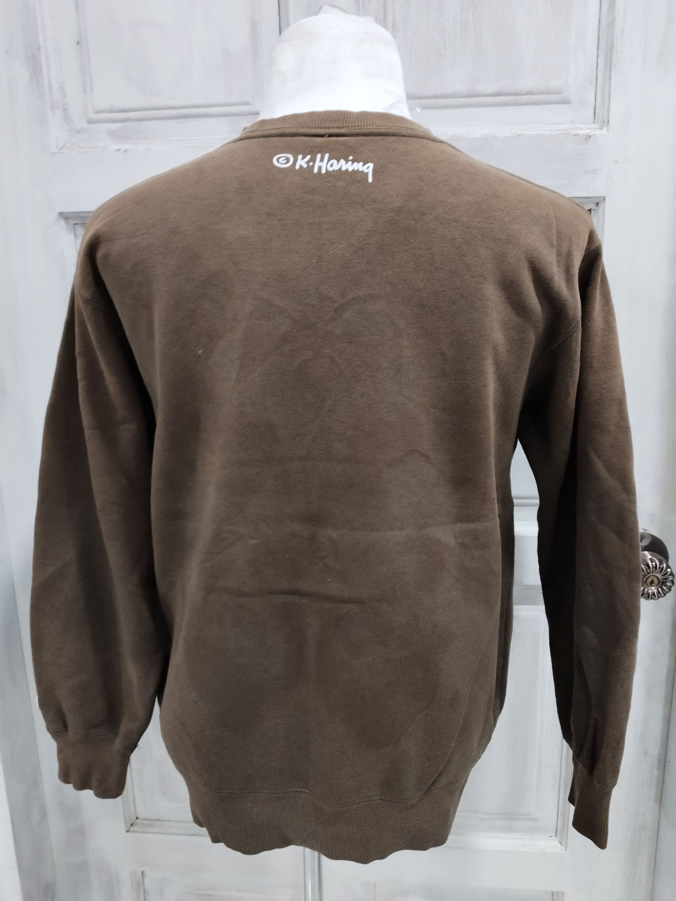 Japanese Brand × Keith Haring × Uniqlo Keith Haring X Uniqlo Big Logo Sweatshirt Size US L / EU 52-54 / 3 - 4 Thumbnail