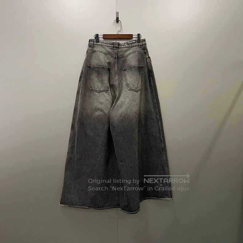 Balenciaga Balenciaga Wide Leg Washed Denim Pants Size US 29 - 2 Thumbnail