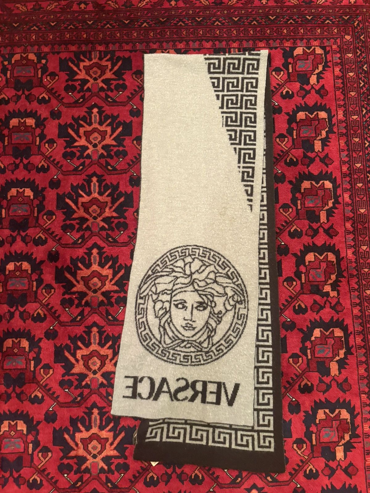 Versace Wool Black/Grey Versace Medusa Scarf Size ONE SIZE - 2 Thumbnail