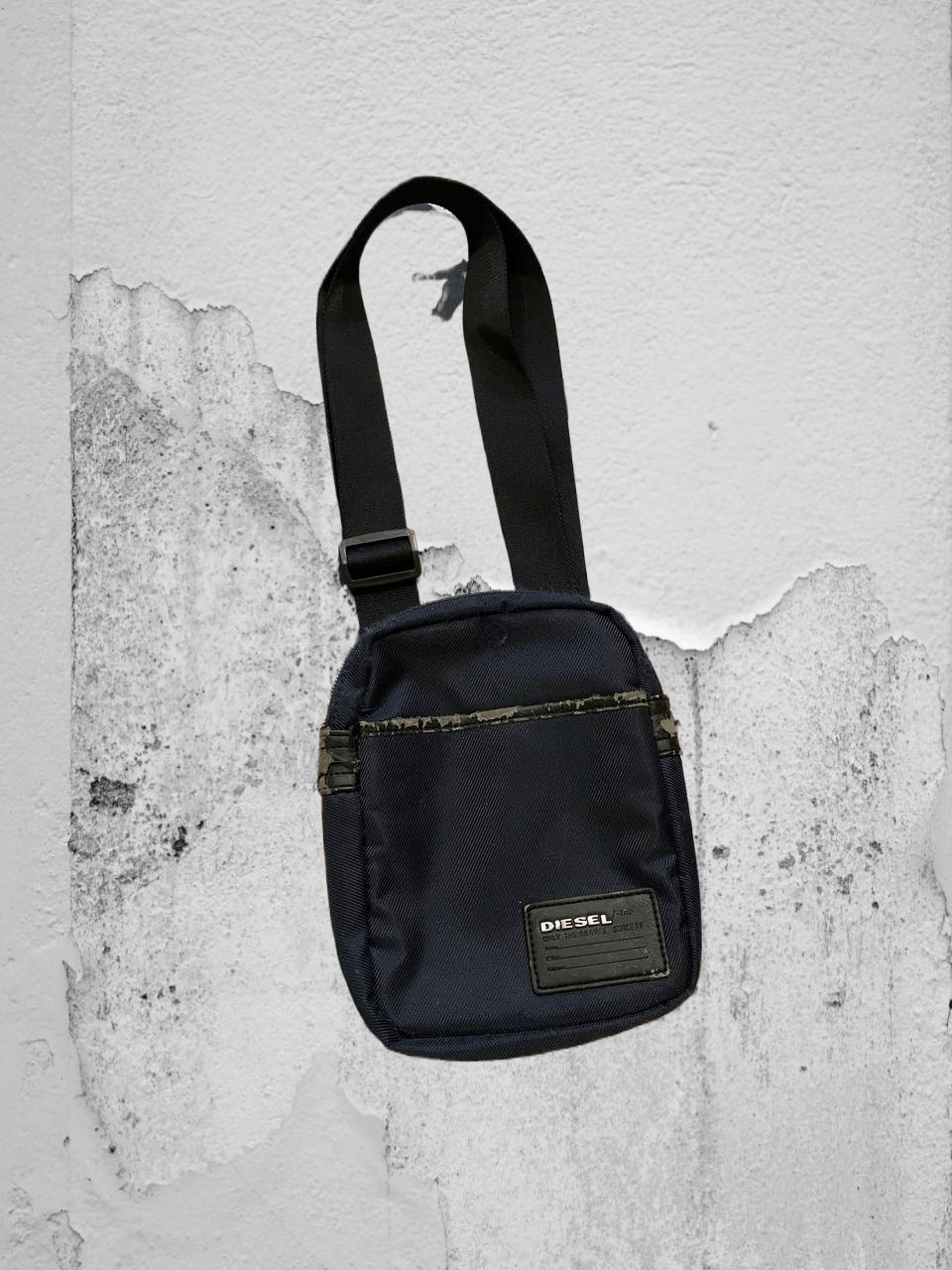 Diesel Bags Diesel logo Vintage Streetwear Y2K Size ONE SIZE - 1 Thumbnail