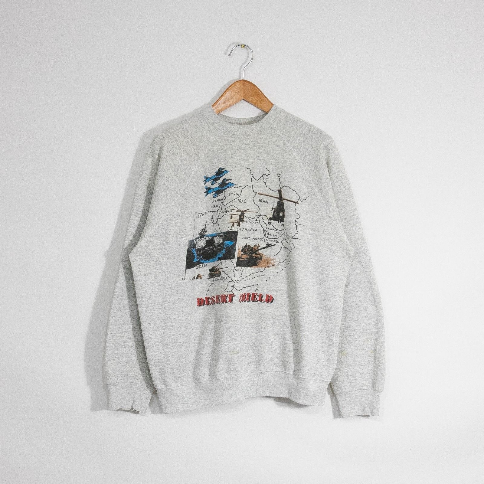 Vintage Vintage 90s Desert Storm Sweatshirt XL - Raglan Crewneck Size US XL / EU 56 / 4 - 1 Thumbnail