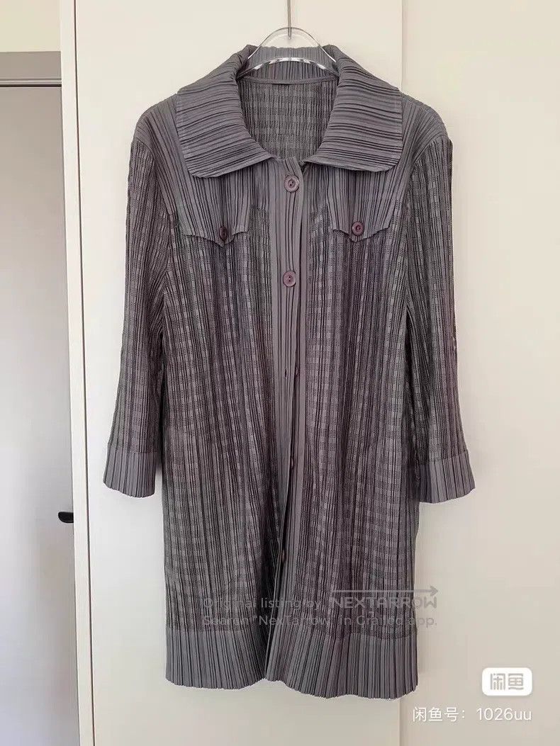 Issey Miyake Issey Miyake Gray Pleated Long Shirt Coat Size L / US 10 / IT 46 - 1 Thumbnail