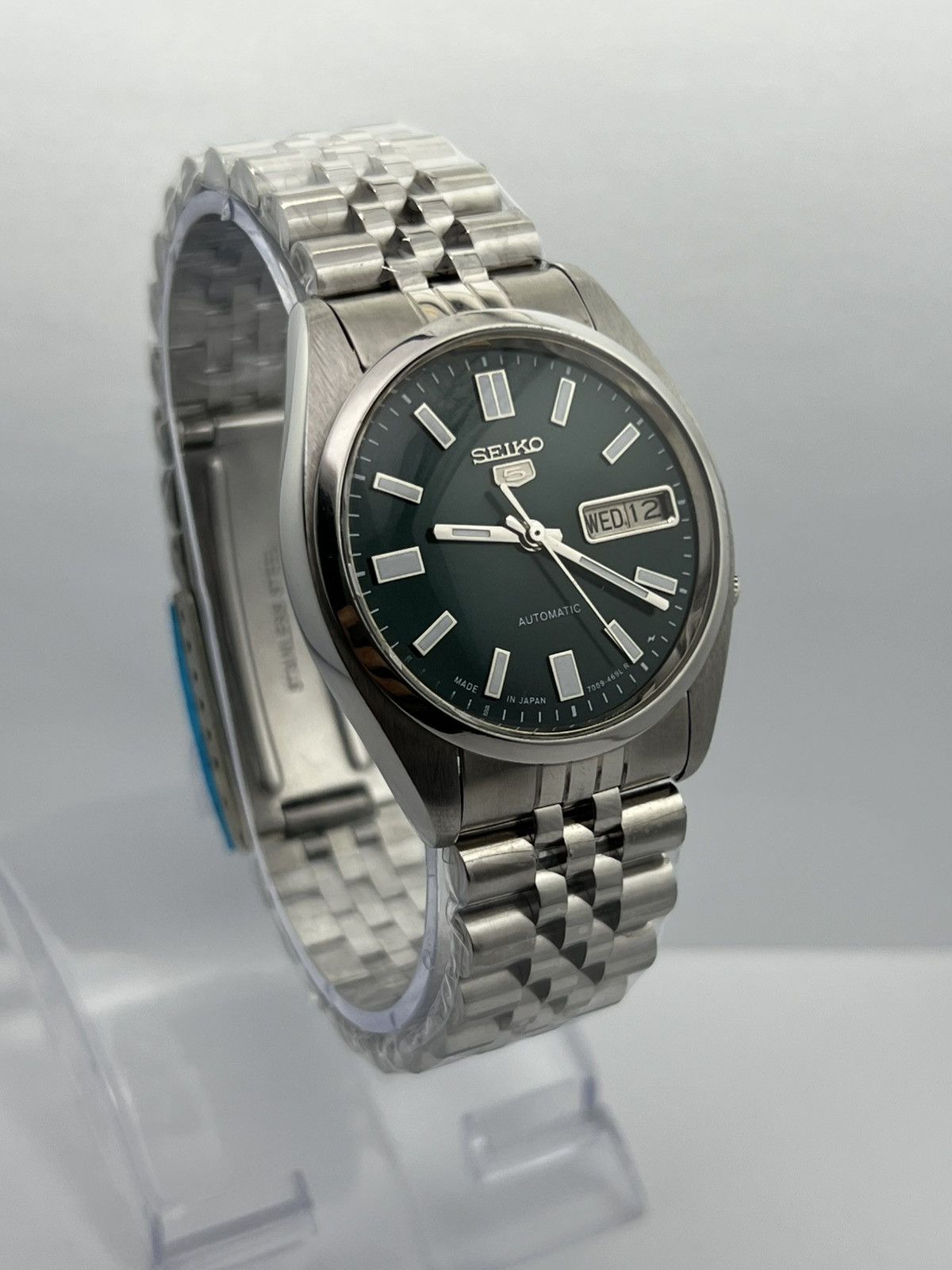 Seiko Seiko 5 Automatic Baton Dial Wrist Watch Day/Date Japan Size 36 - 13 Thumbnail