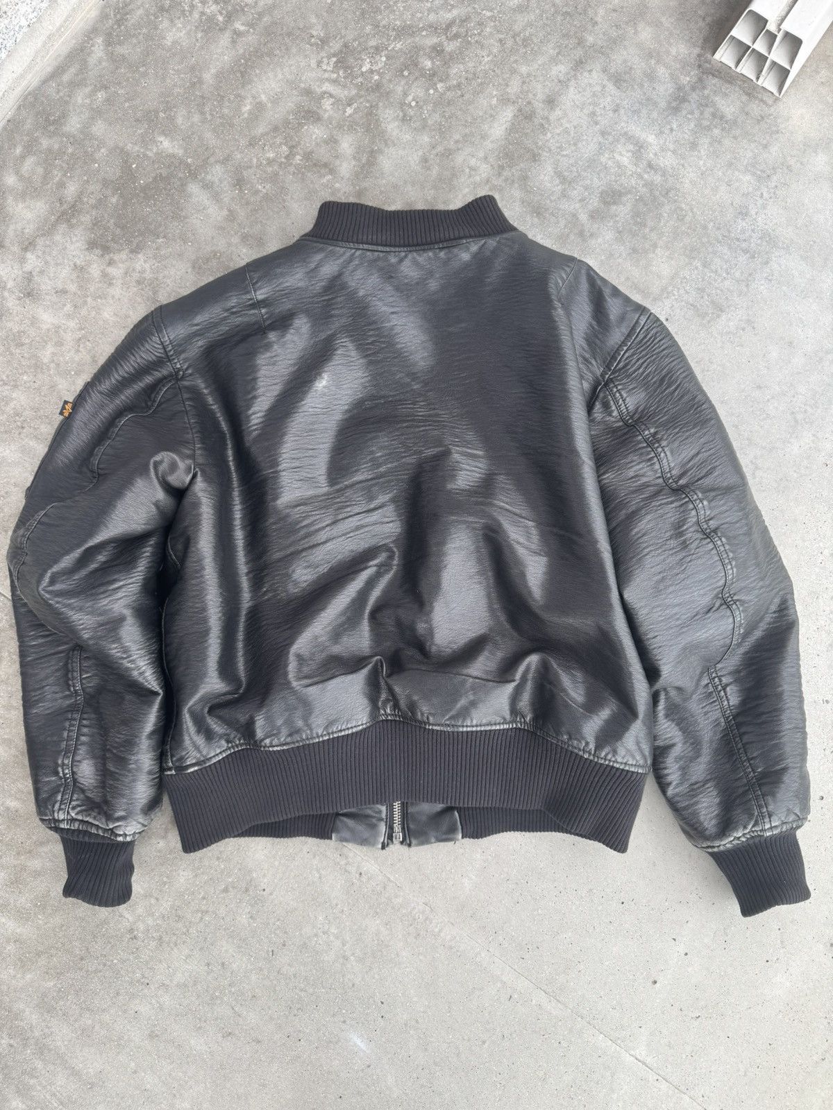 Alpha Industries Alpha Industries MA-1 Bomber Leather Jacket streetwear rare Size US L / EU 52-54 / 3 - 6 Thumbnail