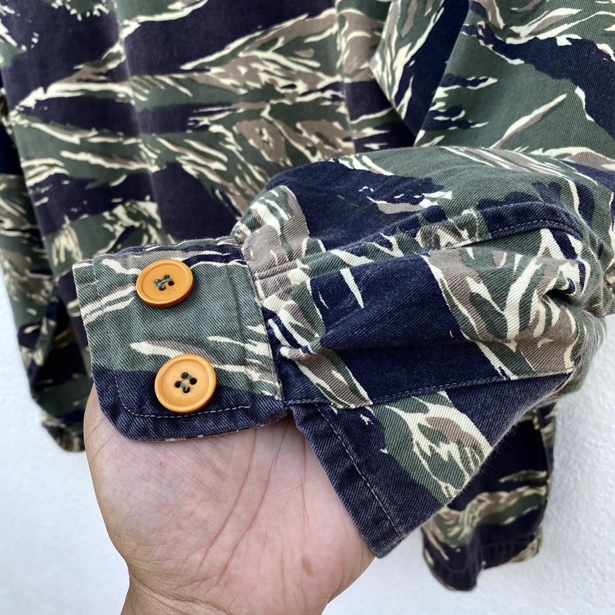Other US ARMY 'Tiger Stripes Camouflage' Nam-War Jacket 80s USA Size US L / EU 52-54 / 3 - 10 Thumbnail