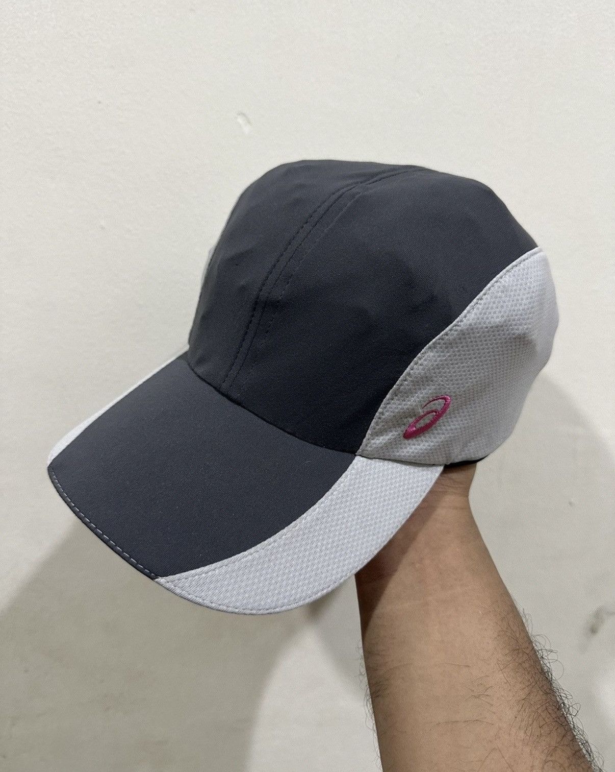 Asics Asics Hat Size ONE SIZE - 1 Thumbnail