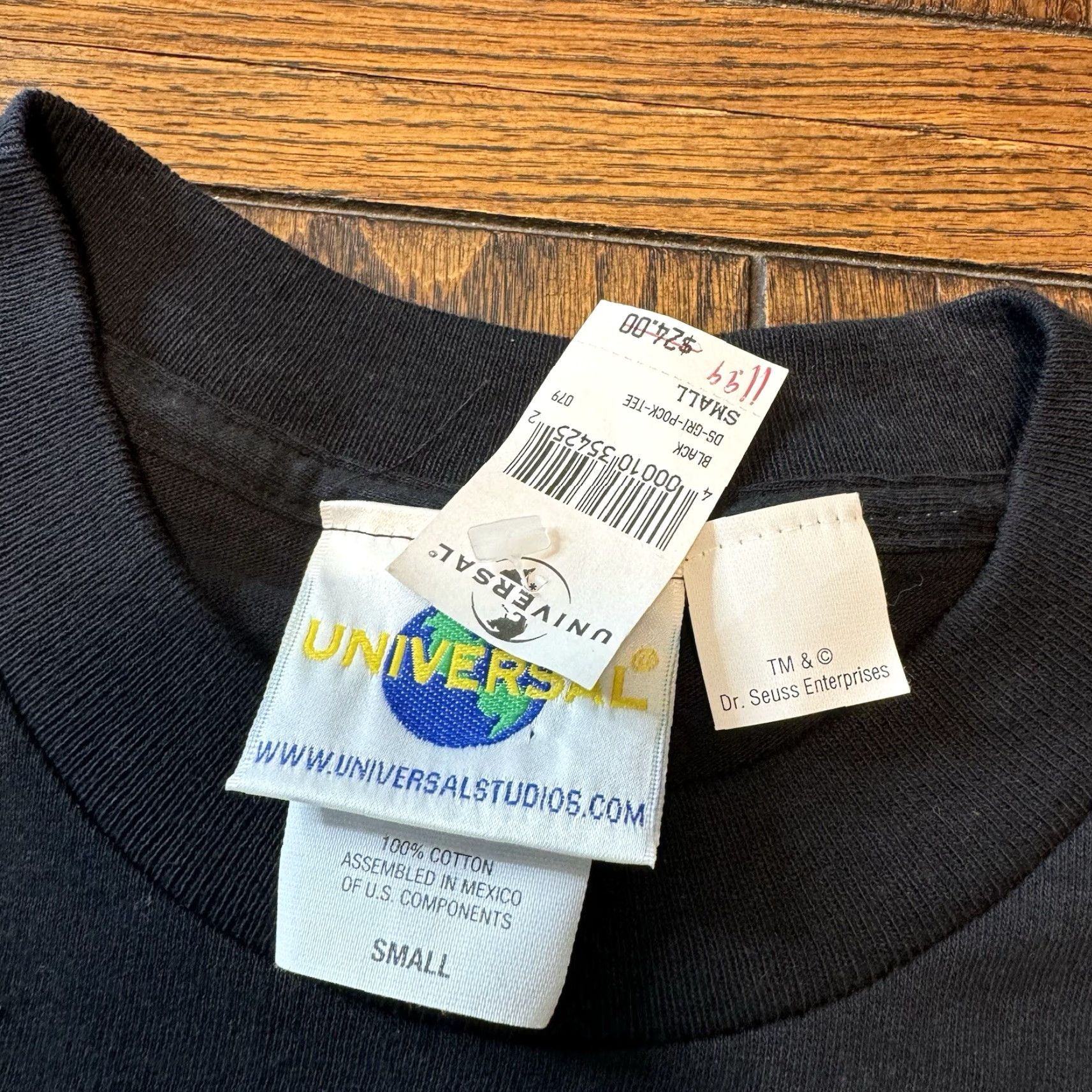 Vintage VINTAGE Dr Seuss Landing Universal Studio Island Adventure Shirt Small Pocket T Size US S / EU 44-46 / 1 - 4 Thumbnail