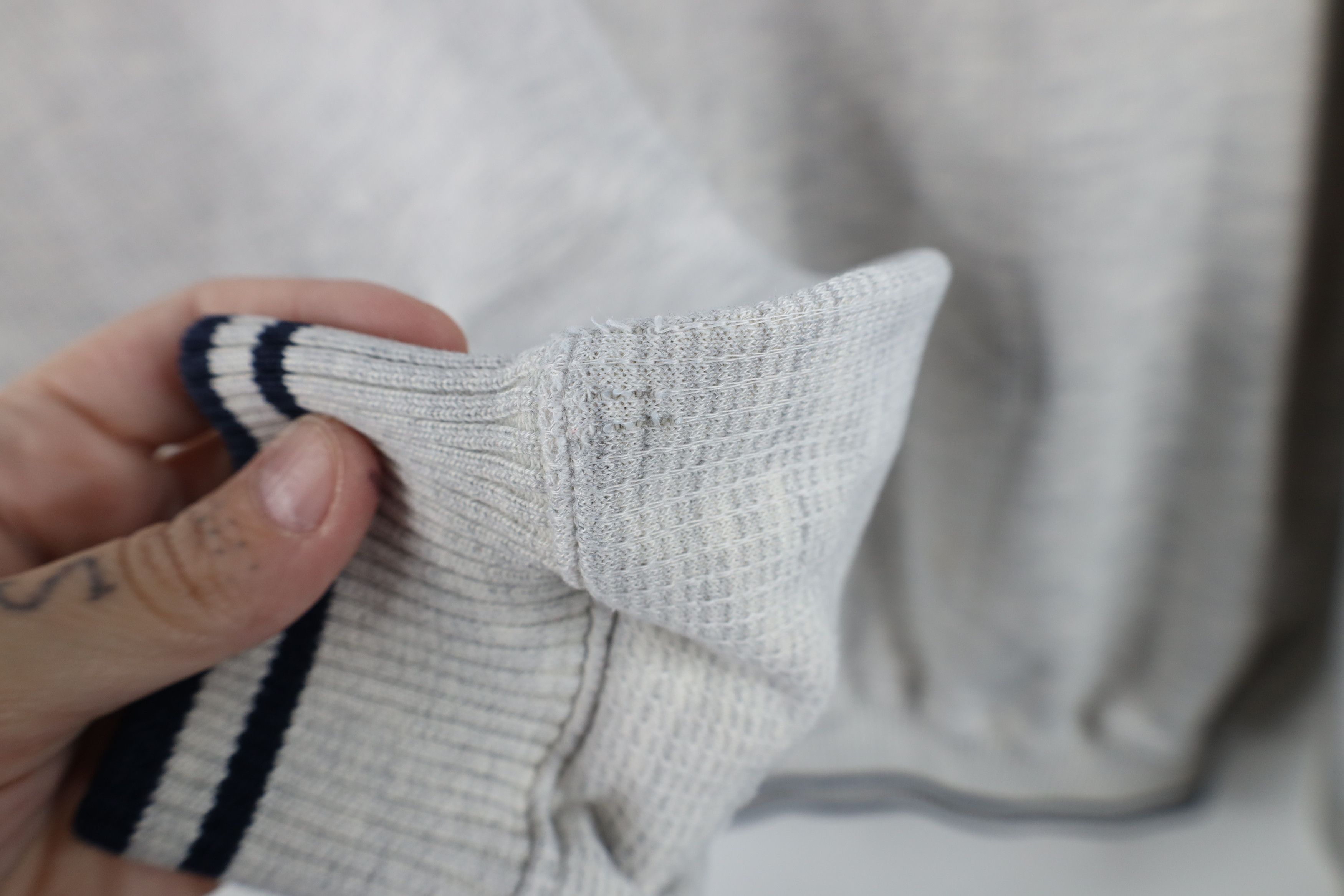 Vintage Vintage 90s Streetwear Striped Golf V-Neck Sweatshirt Gray Size US M / EU 48-50 / 2 - 10 Thumbnail