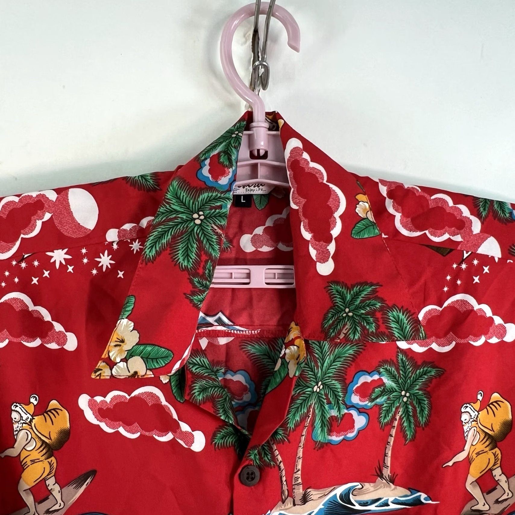 ALOHAS Alvish Hawaii Surfing Santa Christmas Hawaiian Aloha Button Shirt Mens size L Size US L / EU 52-54 / 3 - 3 Thumbnail