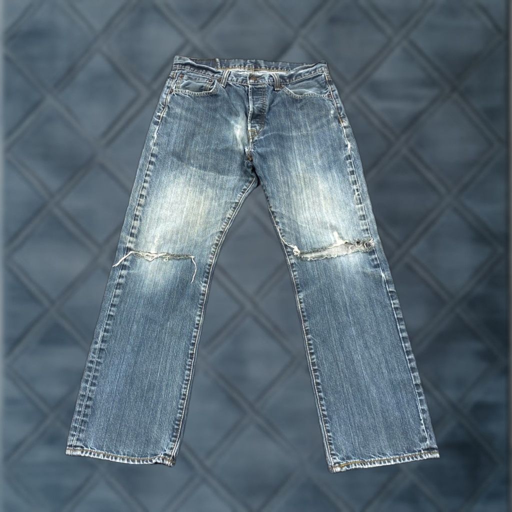 Levi's Levi's 501 Original Fit Jeans Jeans 501 Original Fit Mens 33x30 Blue Distressed Ripped Straight Leg 90s Mens Regular Button Fly Blue Jeans Size US 33 - 1 Thumbnail