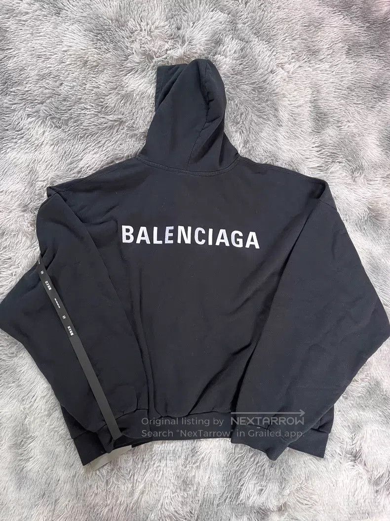 Balenciaga Balenciaga Embroidered Letter Hooded Sweatshirt Size US S / EU 44-46 / 1 - 5 Thumbnail