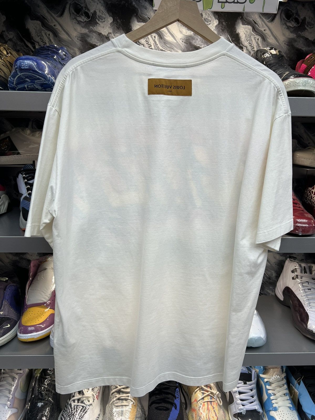 Louis Vuitton Louis Vuitton Graffti White Tee Size US XXL / EU 58 / 5 - 2 Thumbnail