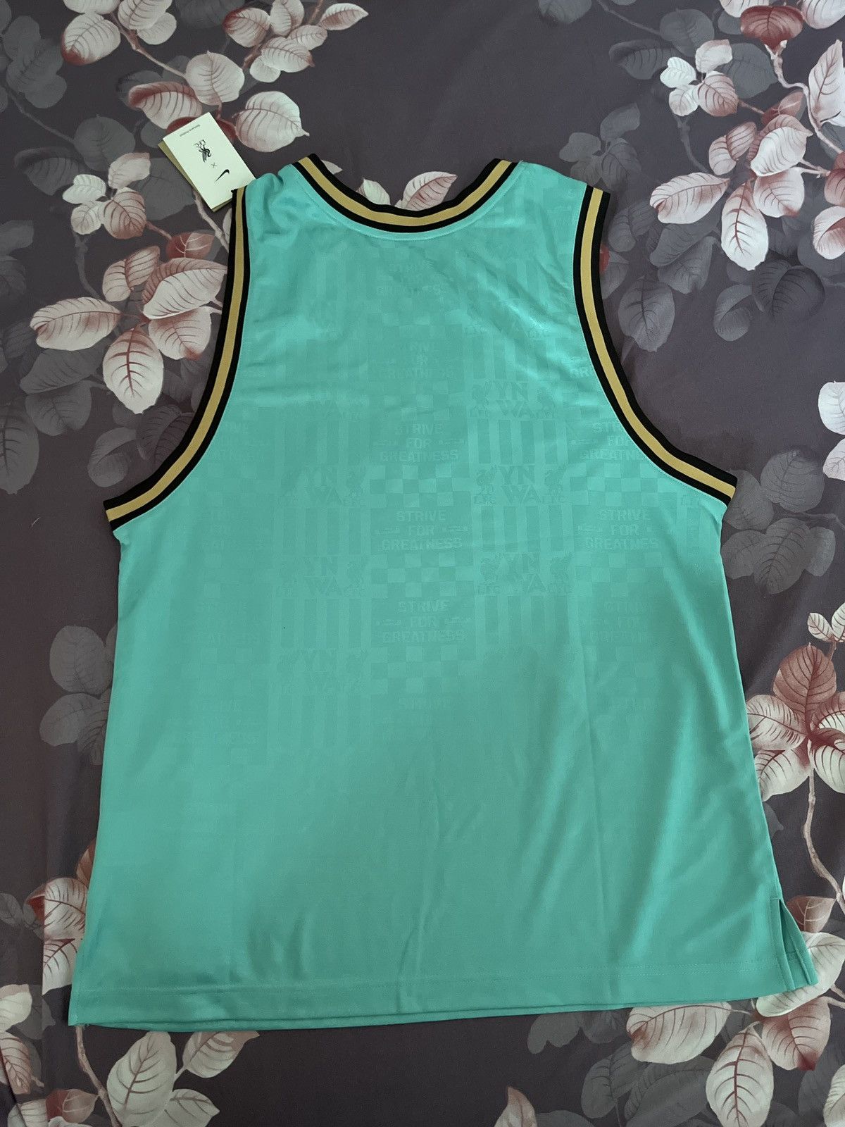 Nike Nike Lebron James x Liverpool F.C Basketball Jersey Size US M / EU 48-50 / 2 - 6 Thumbnail