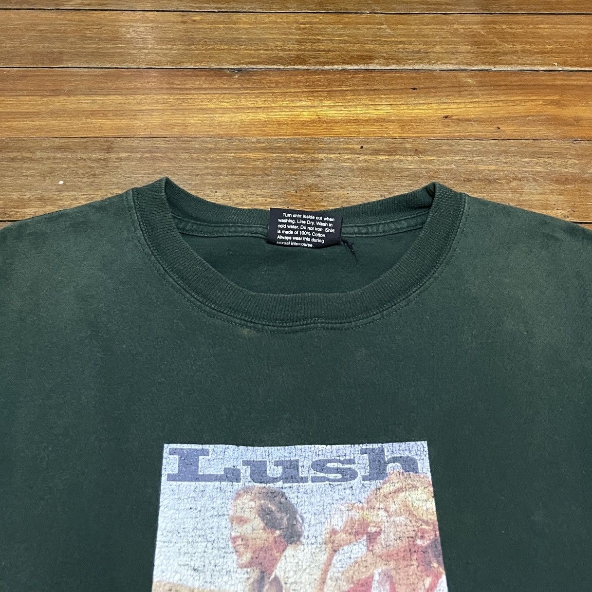 Vintage Very Rare Vintage Serial Killer Movie Lush T-shirt 1990s Size US L / EU 52-54 / 3 - 3 Thumbnail