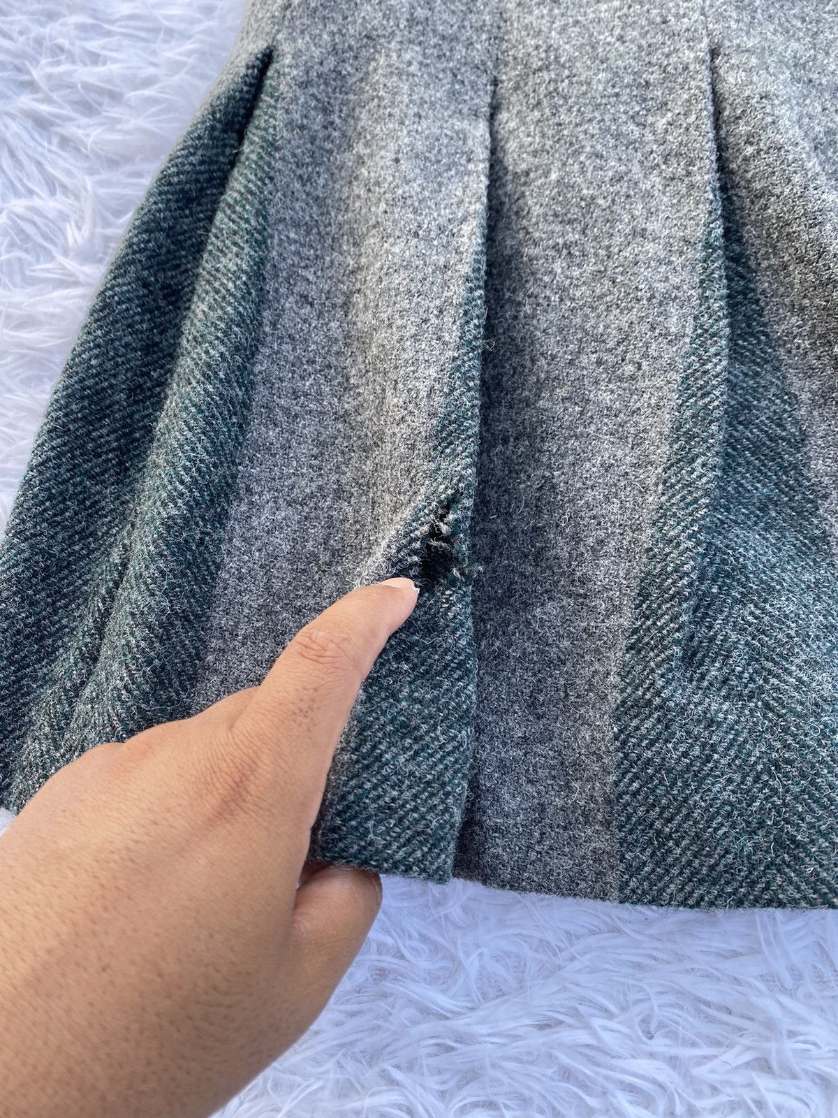 A.P.C. Rare Vintage A.P.C Wool Box Pleated Skirt Size 28" / US 6 / IT 42 - 15 Thumbnail