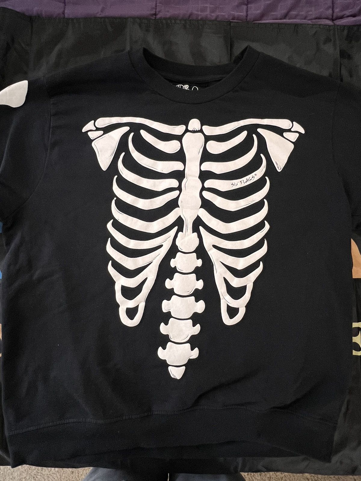 Warner Bros Skeleton Sweater Six Flags Size US L / EU 52-54 / 3 - 2 Thumbnail