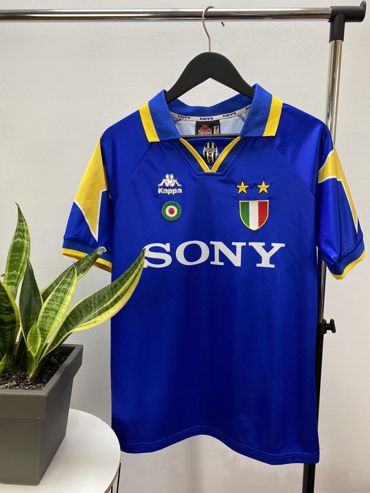 image of Kappa Juventus 1995/1996 Away Jersey Shirt in Blue, Men's (Size Small)