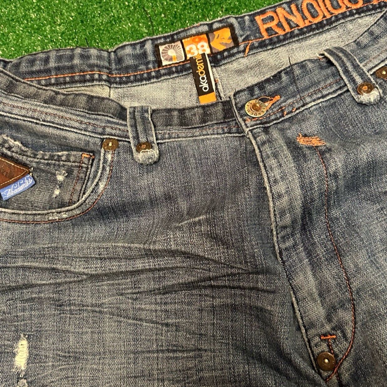 Akademiks VINTAGE Akademiks Jeans Baggy Grunge Skater Y2K VTG Mens Size 38 Distressed Jeans 38X32 Distressed Black Denim Wide-Leg Relaxed Men Size US 38 / EU 54 - 4 Thumbnail
