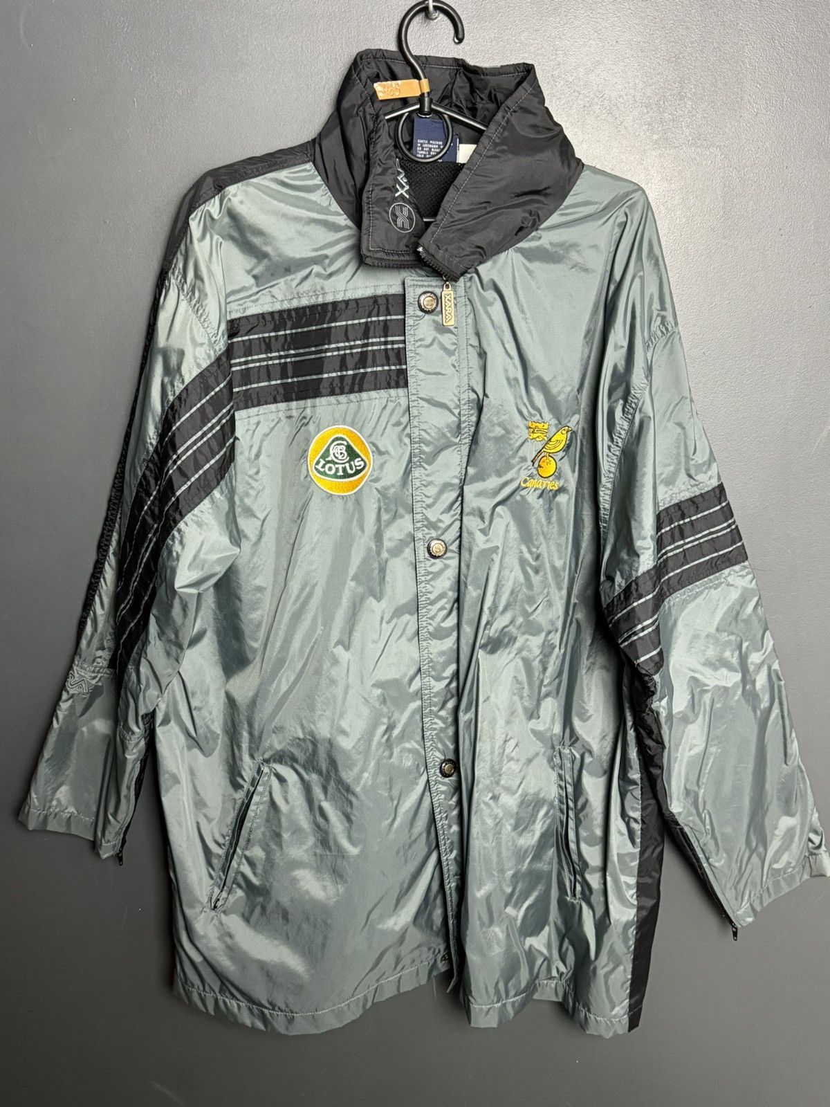Other Norwich City Training Football Jacket Size US L / EU 52-54 / 3 - 1 Thumbnail