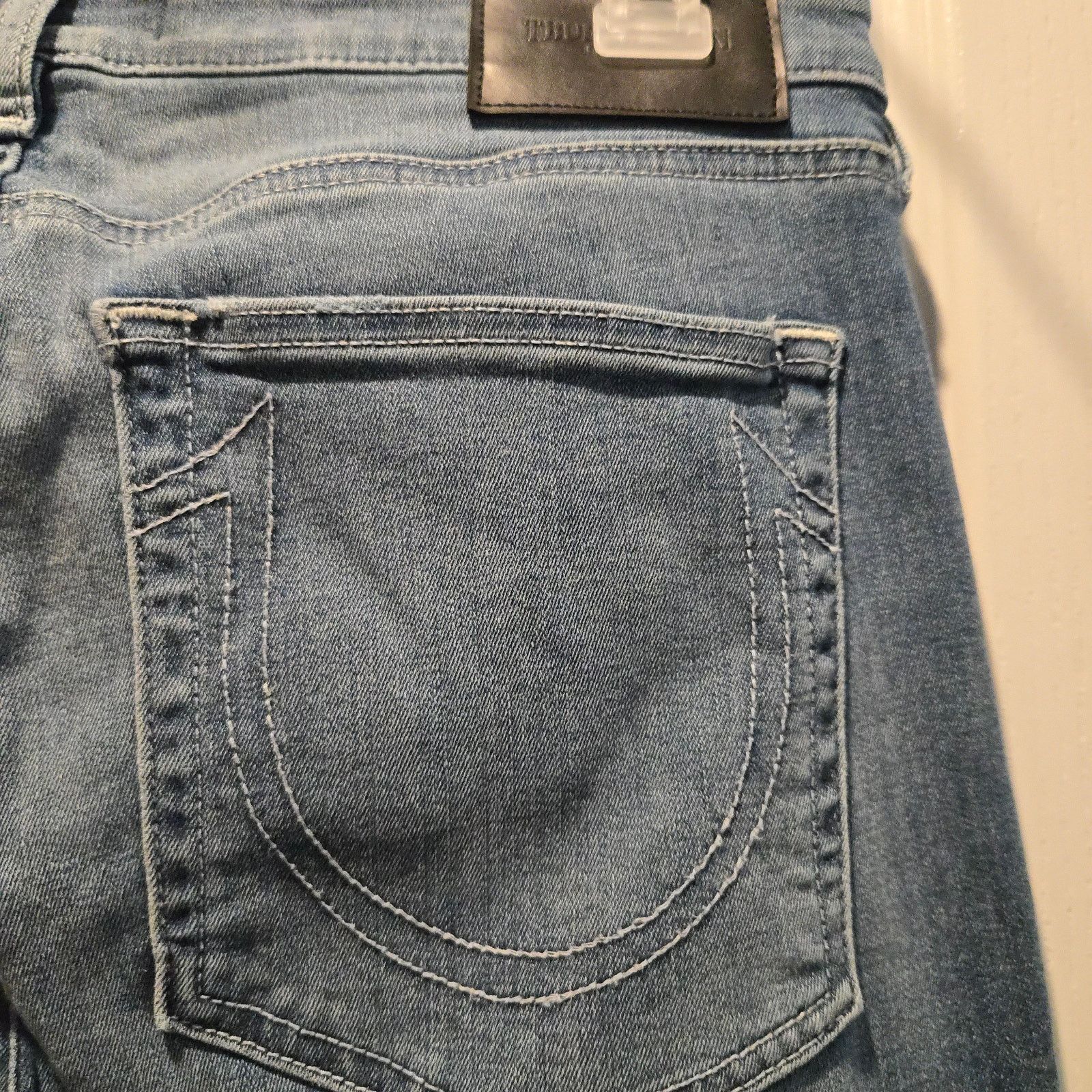 True Religion True Religion Becca Mid Rise BootCut jean sz 33 Size 31" - 5 Thumbnail