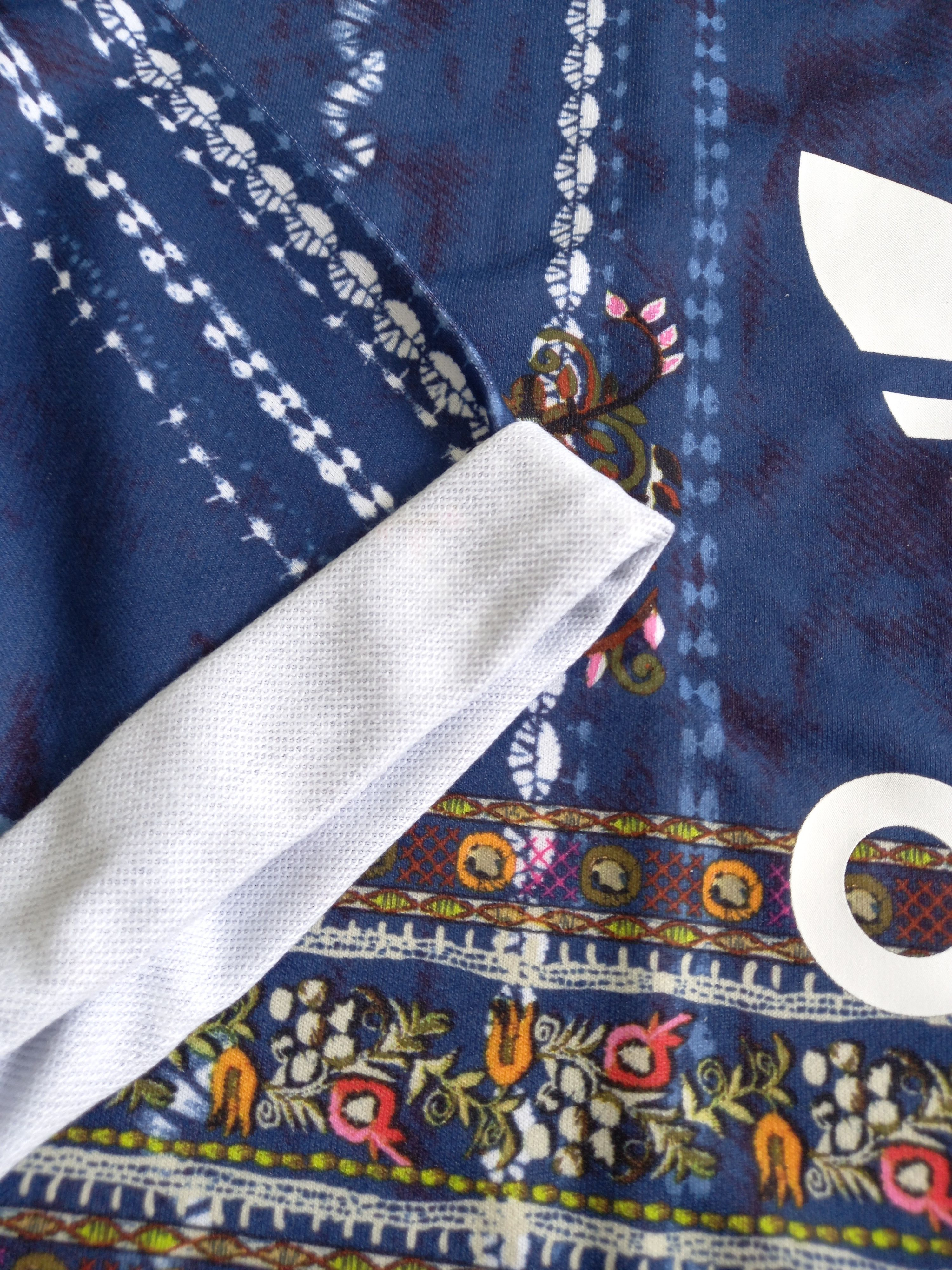 Adidas × Vintage NWT Adidas x Farm Cirandeira Cropped Sweatshirt AY6896 Size M / US 6-8 / IT 42-44 - 4 Thumbnail