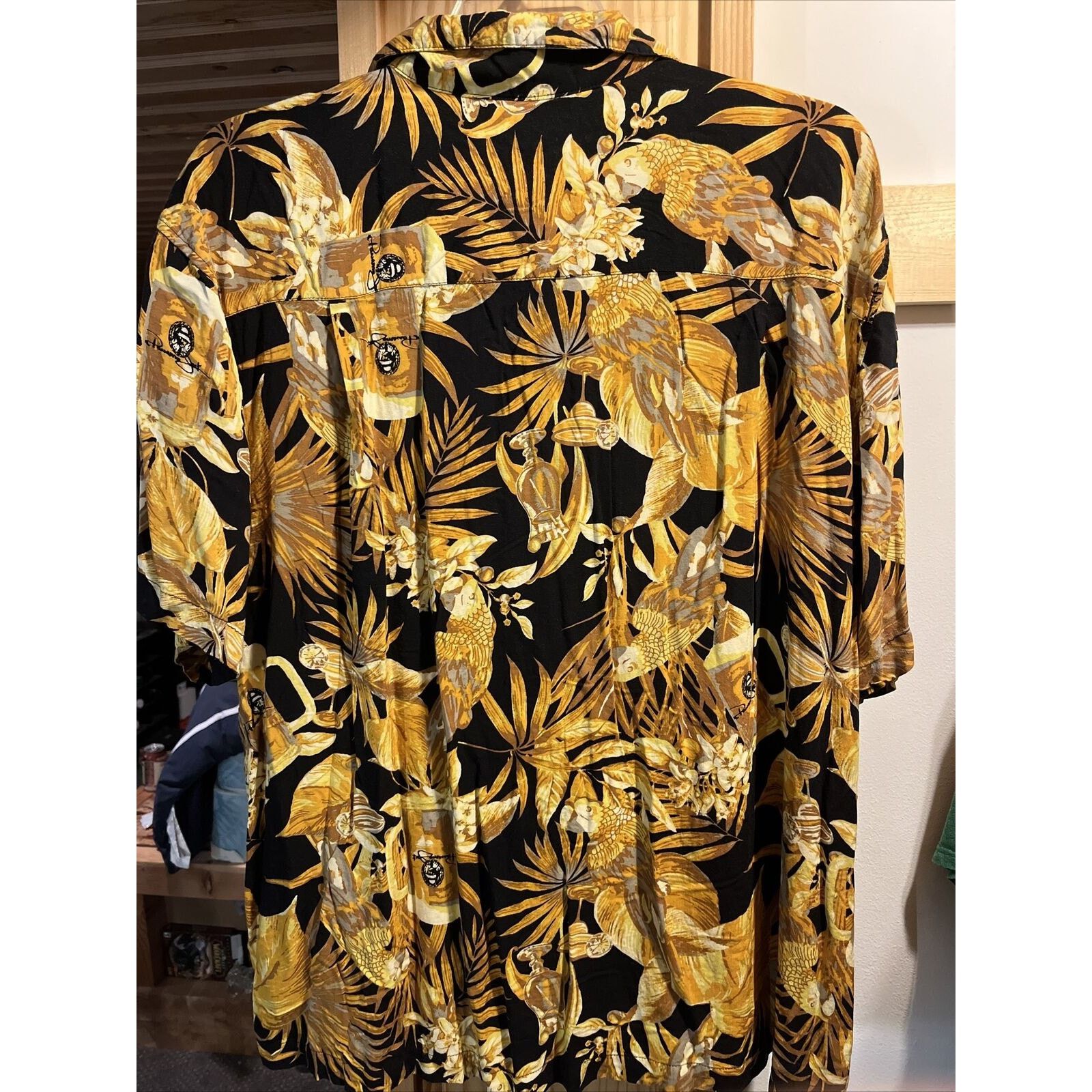 Panama Jack Panama Jack Men's 3XL Golden SS Button Rayon Hawaiian Shirt Size US XXL / EU 58 / 5 - 11 Thumbnail