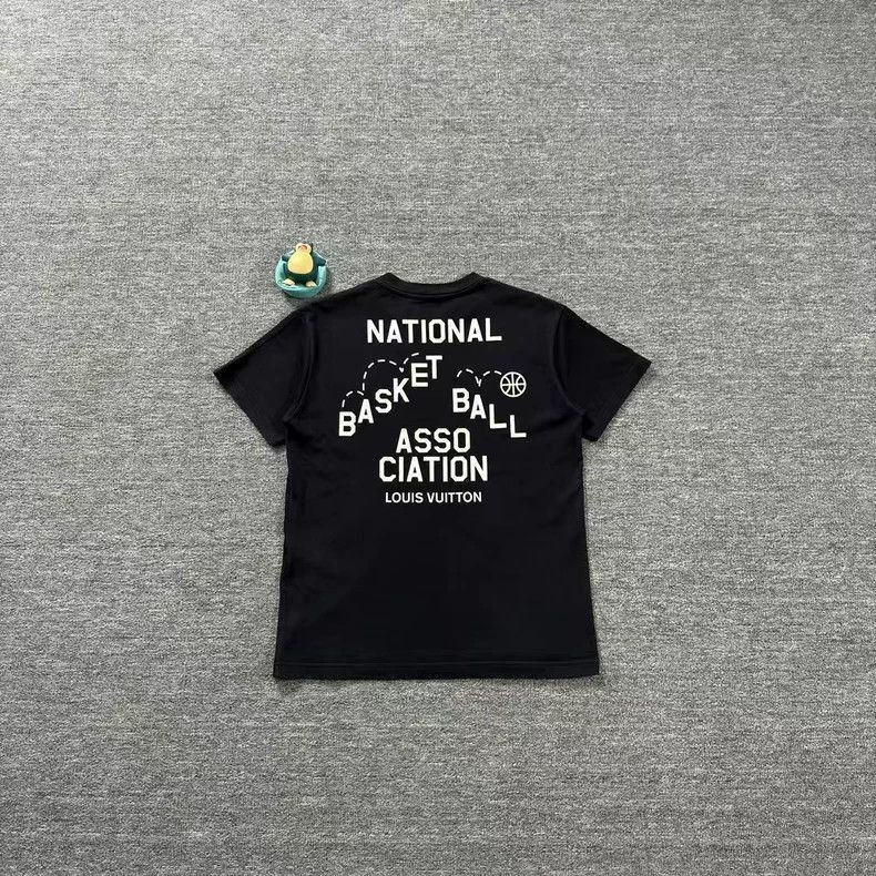 Louis Vuitton LV NBA Black Short Sleeve T -2505 Size US XS / EU 42 / 0 - 2 Thumbnail