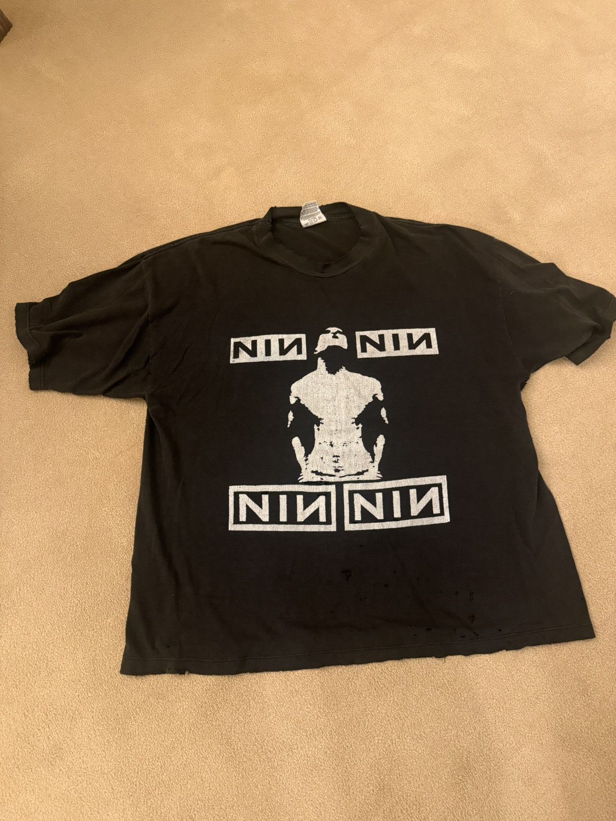 Vintage NINE INCH NAILS pretty hate machine closer T shirt Size US XL / EU 56 / 4 - 1 Thumbnail