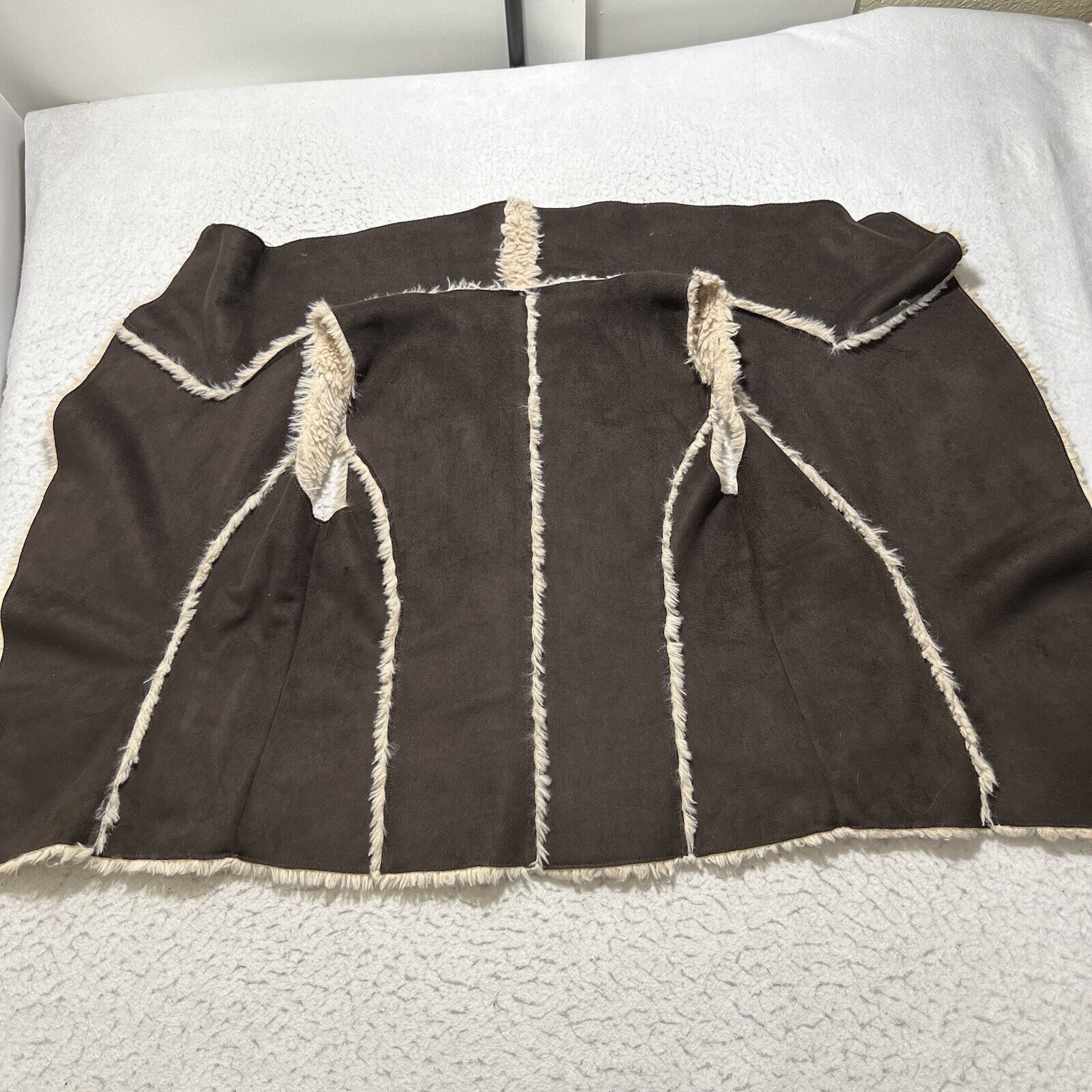 Target Basics Knox Rose Faux Fur Vest Faux Leather Open Front Sleeveless Size M / US 6-8 / IT 42-44 - 13 Thumbnail