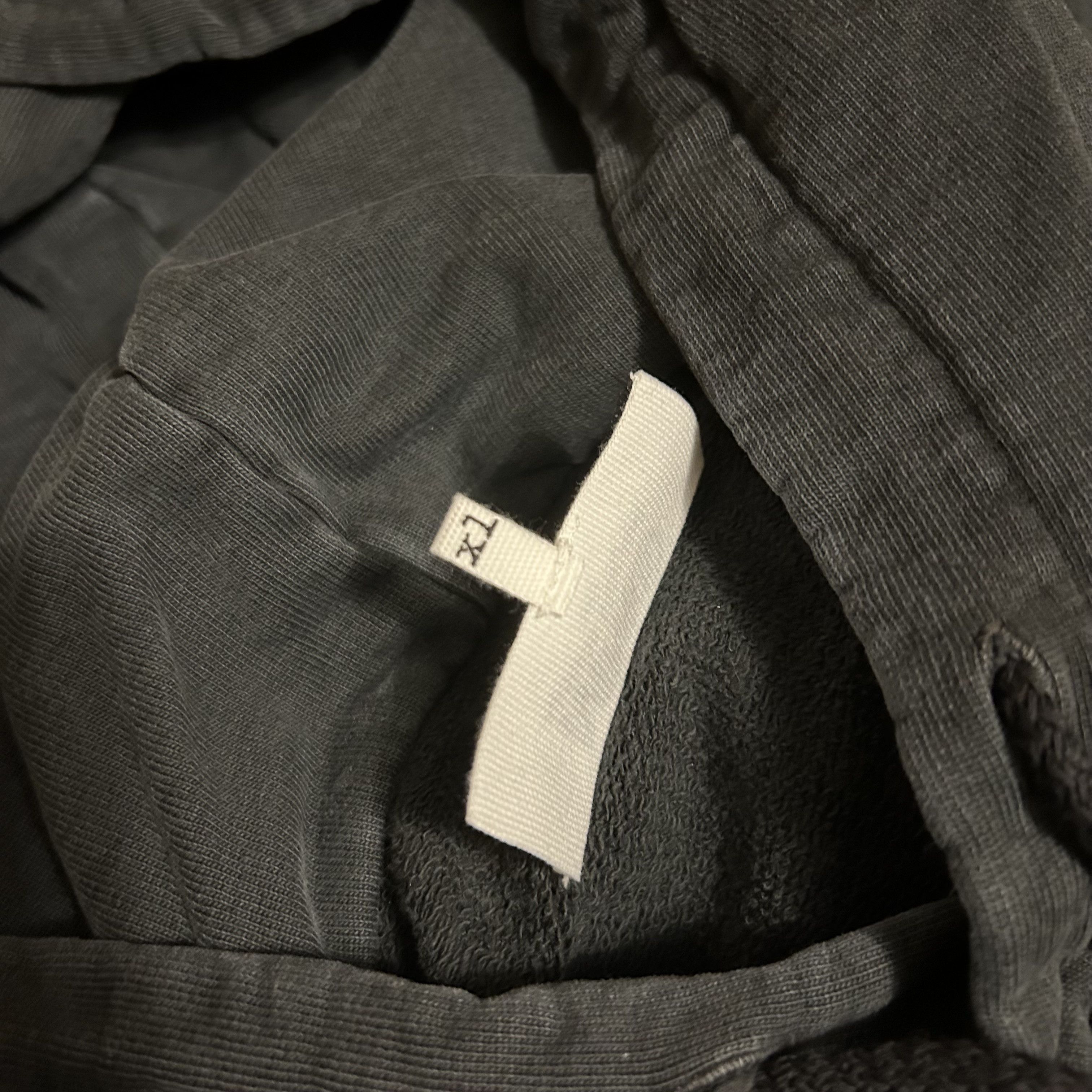 Maison Margiela MM6 Maison Margiela Vented Oversized Hoodie, Washed Black XL Size XL / US 12-14 / IT 48-50 - 3 Thumbnail