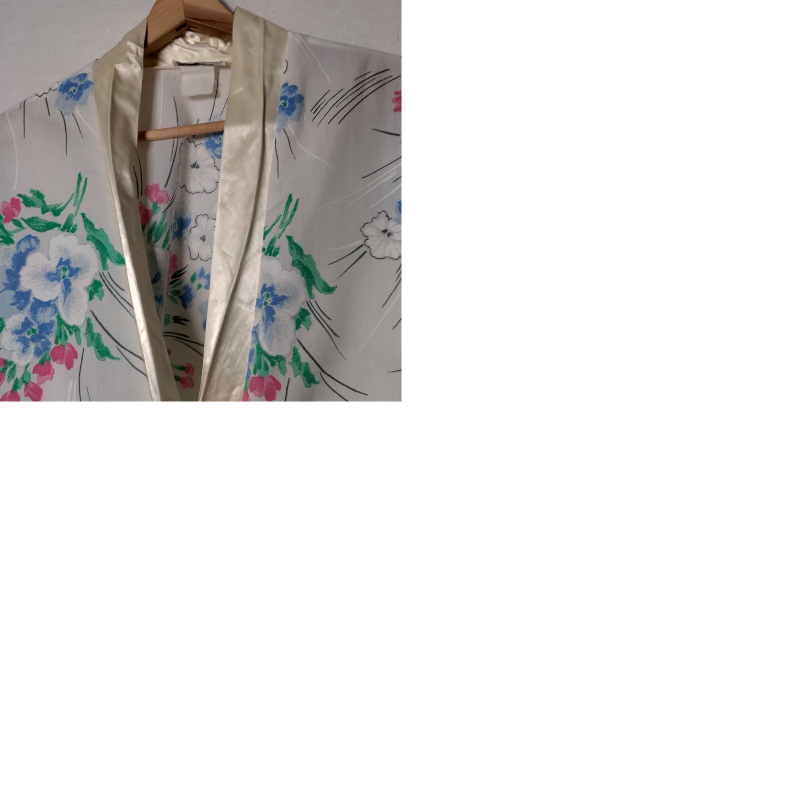 Vintage VINTAGE Appel Robe White Pastel Floral Satin Trim Belted Grannycore Cottage Open Neck Long Sleeve Cotton Blend Retro Size ONE SIZE - 9 Thumbnail