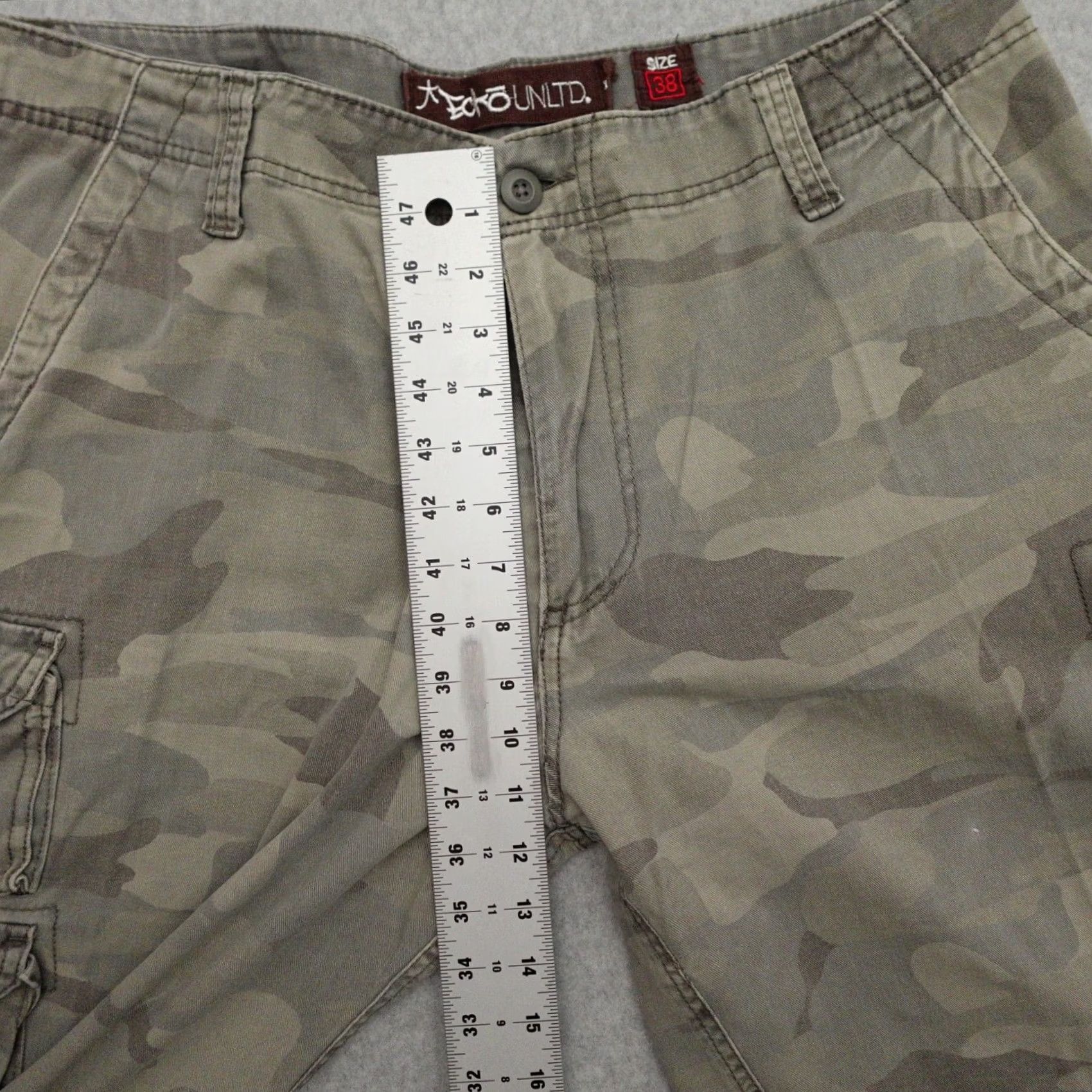 Ecko Unltd. Ecko Unlimited Cargo Shorts Men 38 Camo cargo Baggy Skate Y2K 38x21 Multicolor Size US 38 / EU 54 - 7 Thumbnail