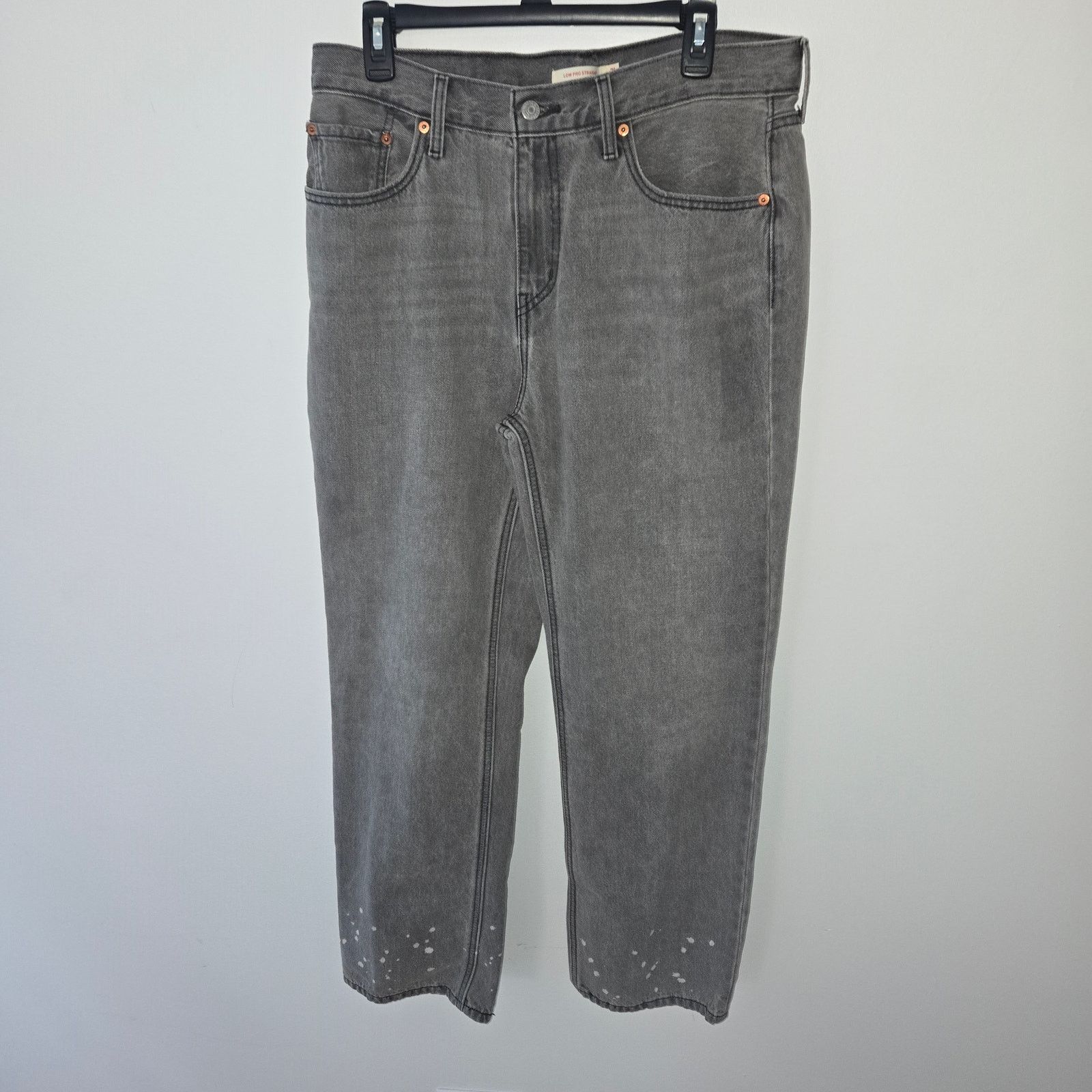 Levi's Levis Jeans 31 Low Pro Straight Leg Gray Splatter Hem Size 31" - 1 Thumbnail