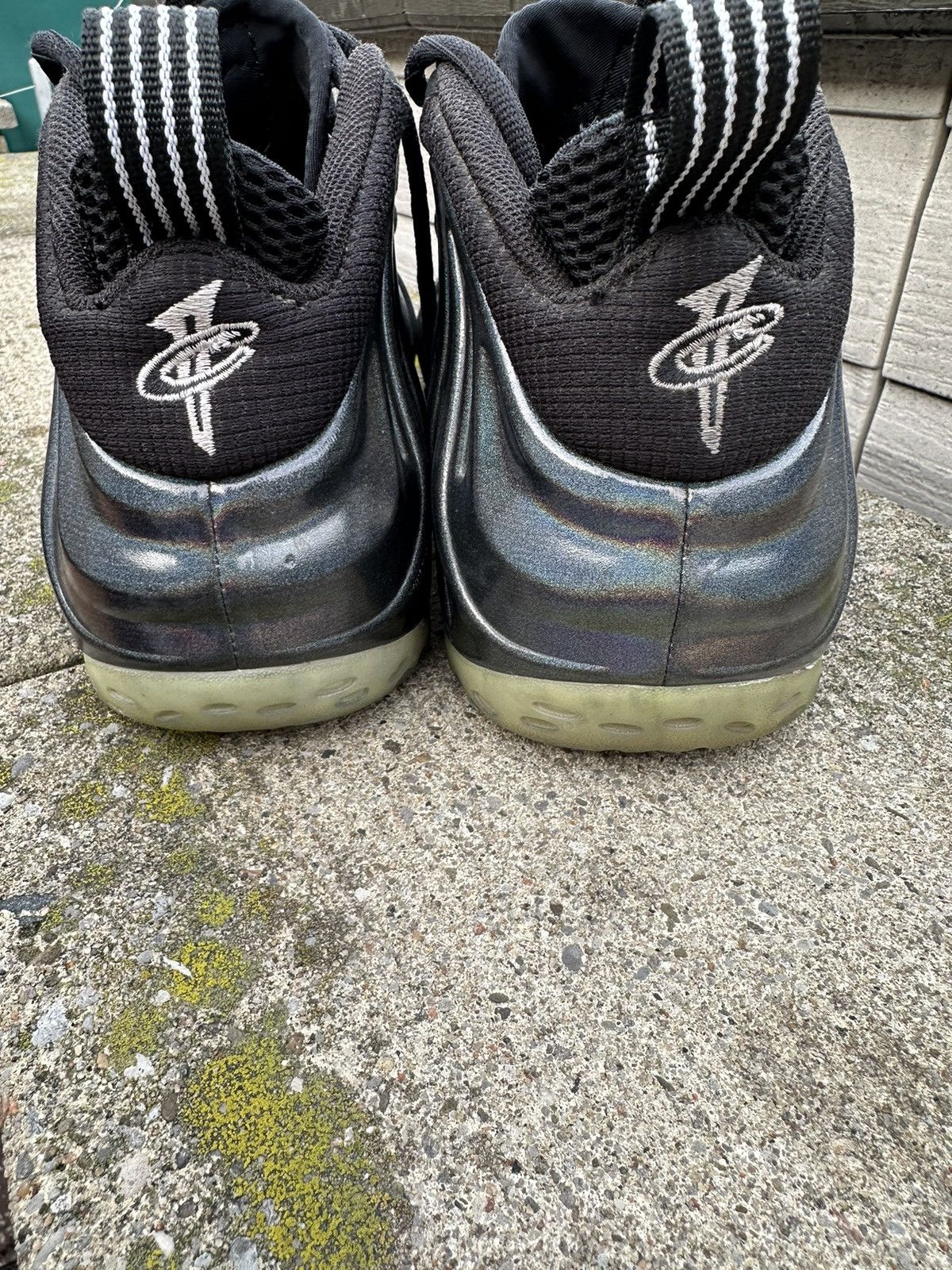 Nike × Vintage Very rare 2015 Nike Air Foamposite Hologram basketball drill Size US 9.5 / EU 42-43 - 5 Thumbnail