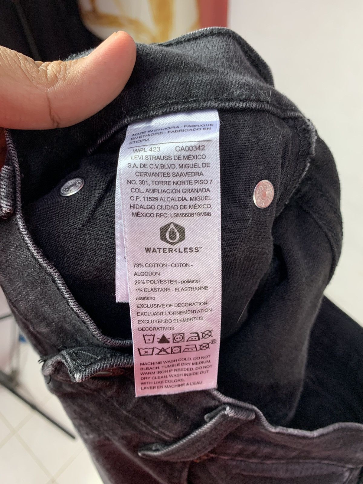 Denizen × Levi's Steals! Denizen Levis Super Black Paint Splatter Jeans Size US 30 / EU 46 - 10 Thumbnail