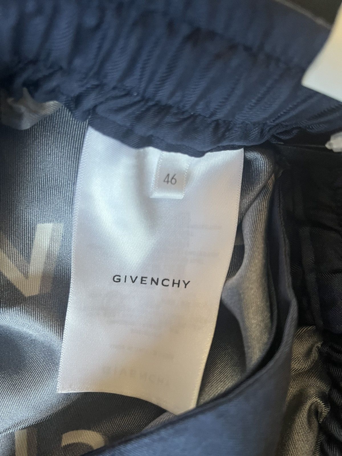 Givenchy Shadow Printed Bermuda Shorts Sz: 46 Orig: $1450