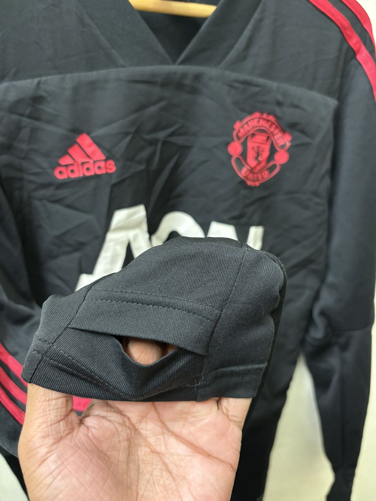 Adidas MANCHESTER UNITED TRAINING KIT 2018/2019 AON LONGSLEEVE Size US S / EU 44-46 / 1 - 5 Thumbnail