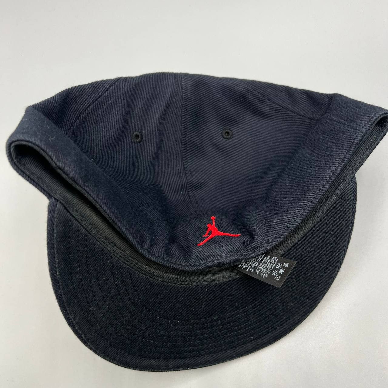 Air Jordan Hat Men 7 3/8 Black Jumpman Fitted Cap
