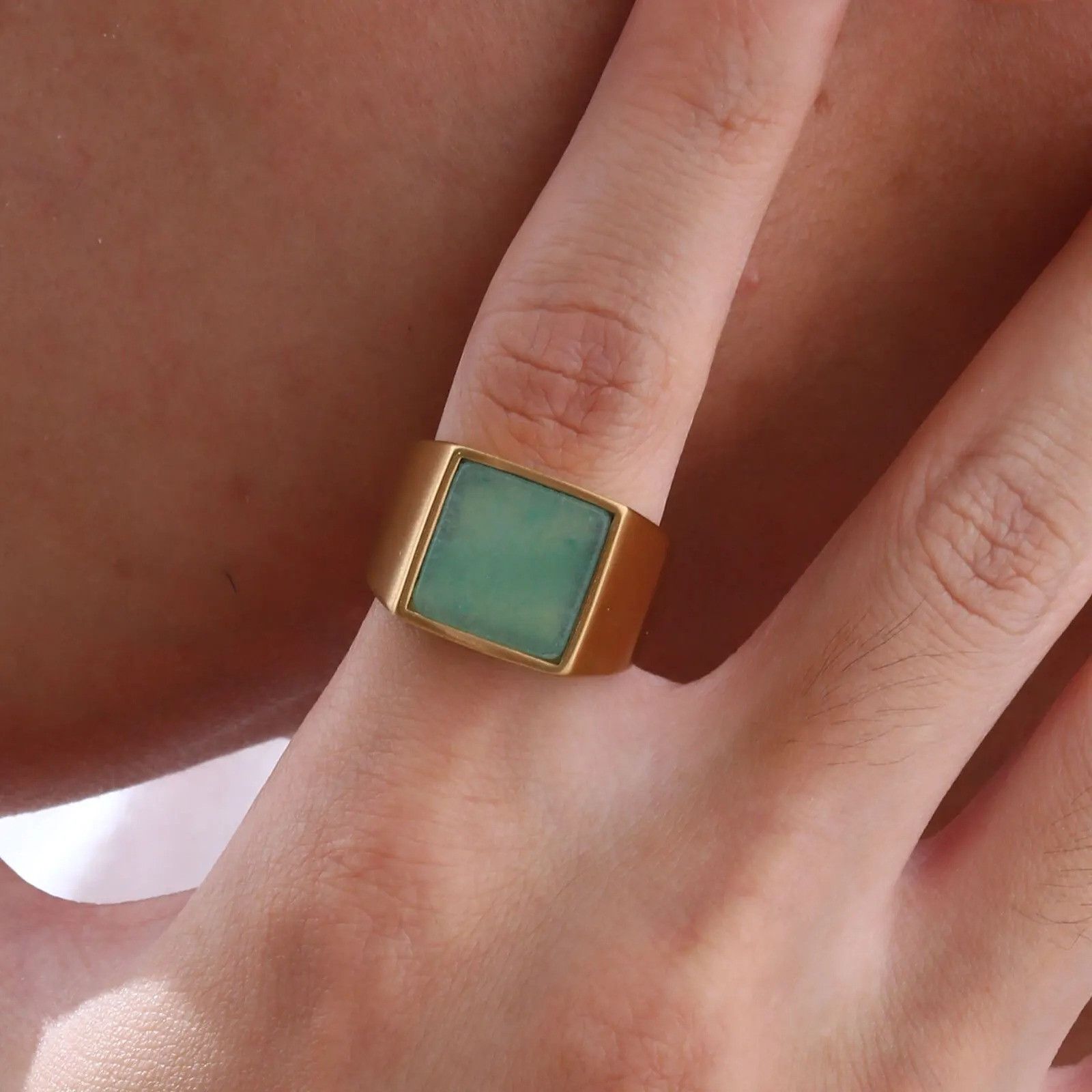 Jewelry × Vintage Natural Green Stone Ring Size ONE SIZE - 2 Thumbnail